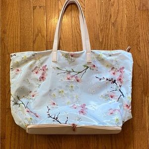 🌸 Ted Baker London Tote 🌸